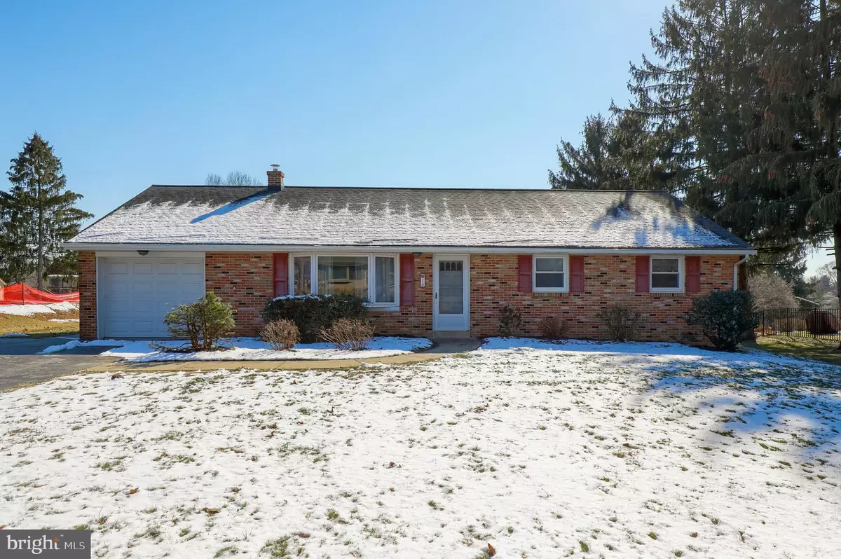 Lititz, PA 17543,16 FARM LN