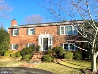 805 CHURCHILL DR, Fredericksburg, VA 22407