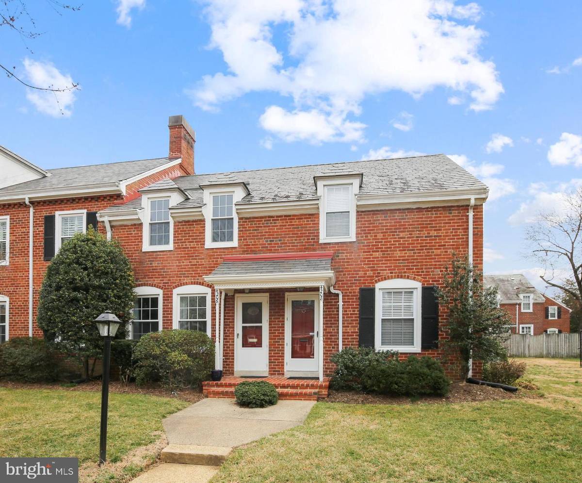 Arlington, VA 22206,4206 36TH ST S