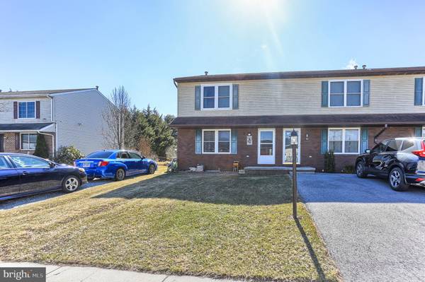 90 CONEWAGO DR, Hanover, PA 17331