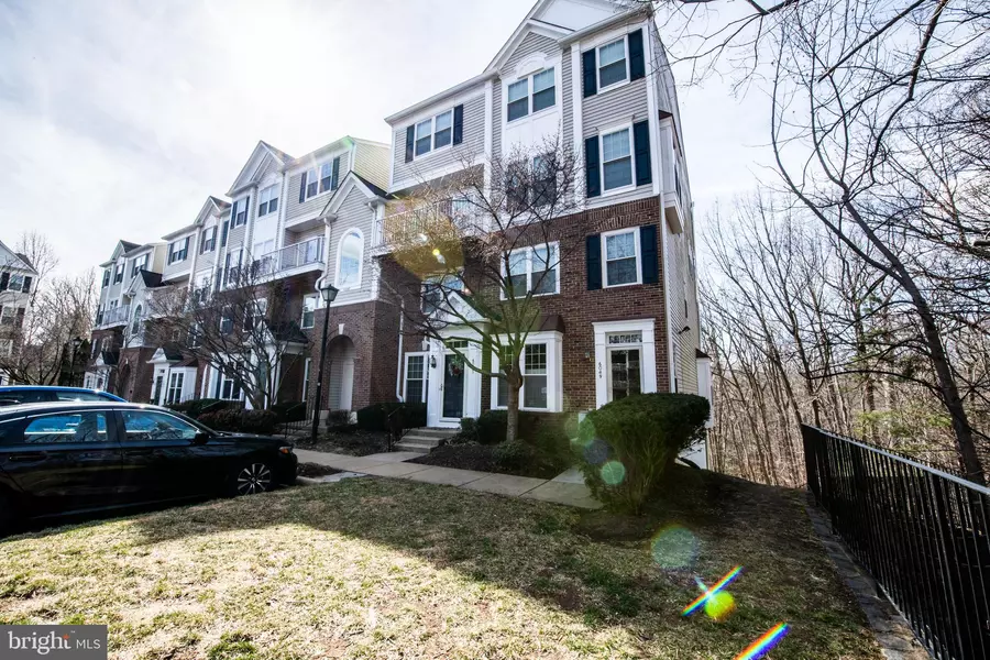 6045 TERRAPIN PL #6045-302, Alexandria, VA 22310