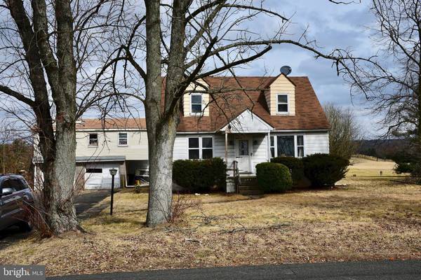 2204 BUCK RD, Green Lane, PA 18054