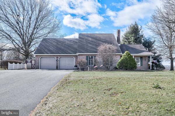 52 OAKGLADE DR, Hummelstown, PA 17036