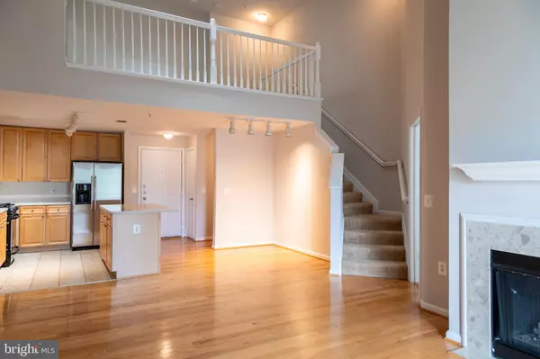 Vienna, VA 22181,9480 VIRGINIA CENTER BLVD #410