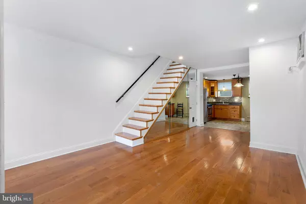 Philadelphia, PA 19148,1826 S CAMAC ST