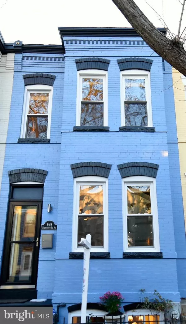 629 14TH PL NE, Washington, DC 20002