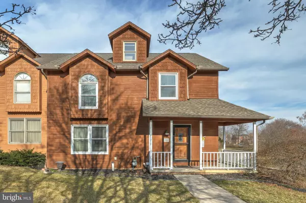 125 WELDON DR, York, PA 17404