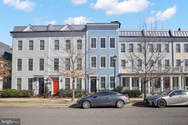 931 N. ALFRED, Alexandria, VA 22314