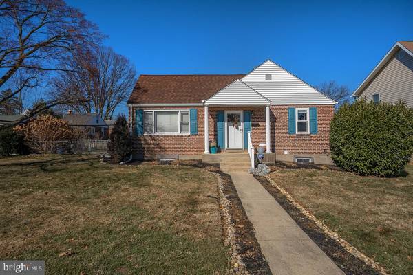 24 PLEASANT RD, Broomall, PA 19008