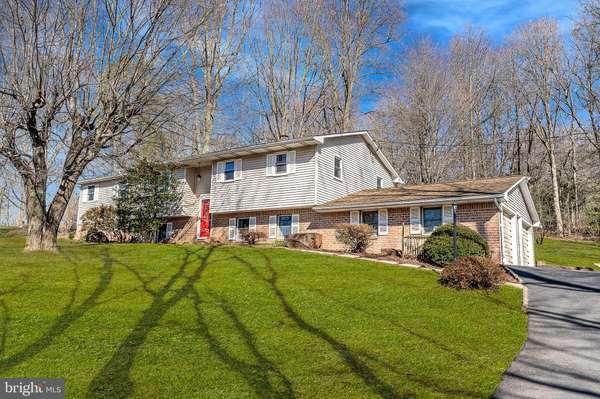 924 MAPLE GROVE RD, Mohnton, PA 19540