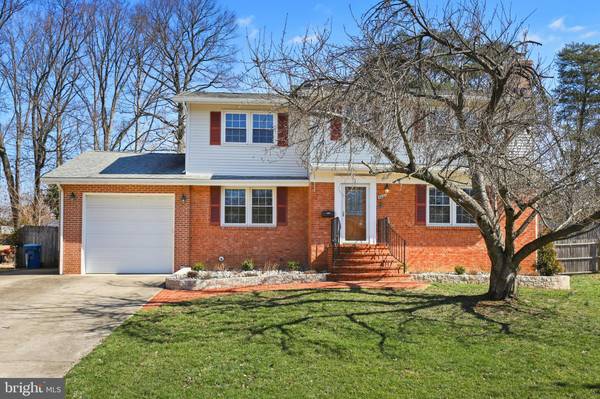 6007 MERIWETHER LN, Springfield, VA 22150