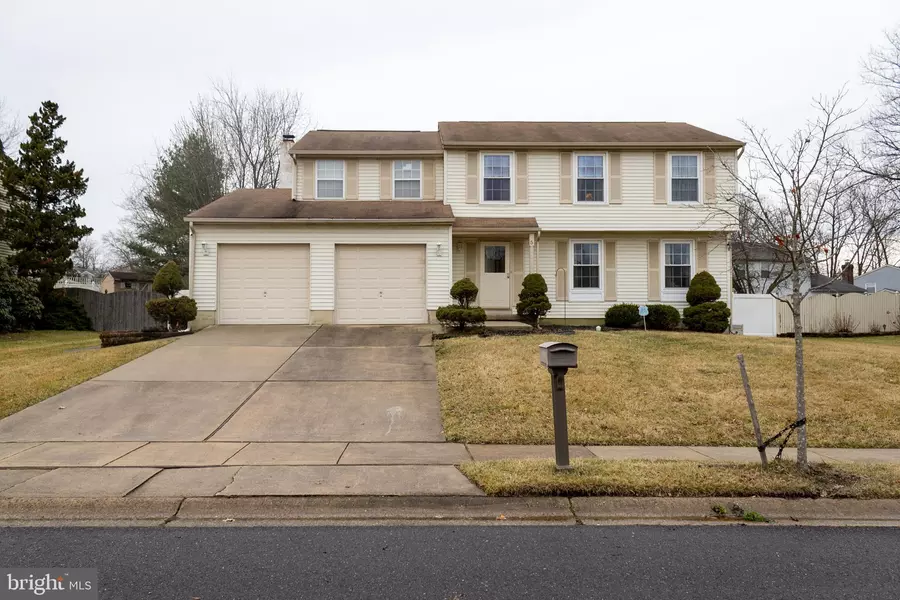 5 KINGSMERE LN, Marlton, NJ 08053