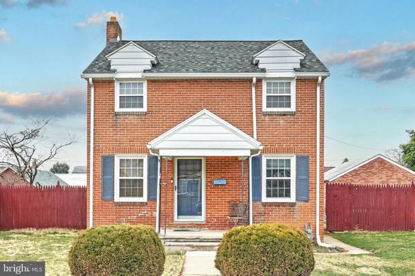 762 TIOGA ST, York, PA 17404