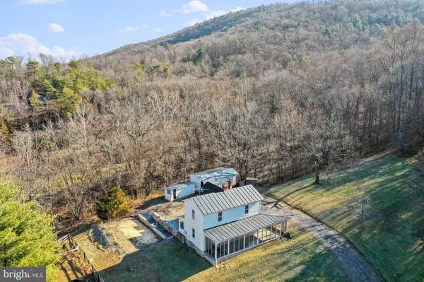 799 STEPHENS LN, Fort Valley, VA 22652