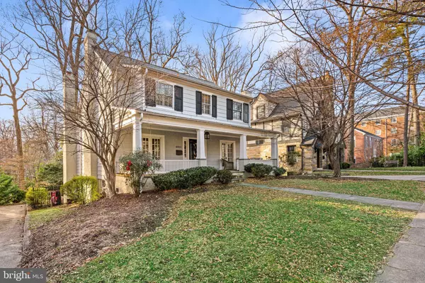 Chevy Chase, MD 20815,6922 WOODSIDE PL