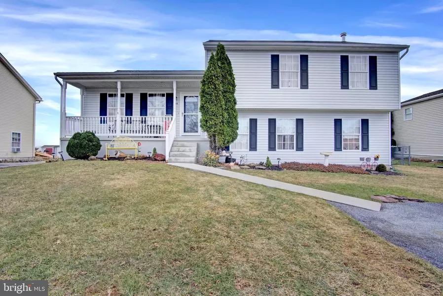 685 GRANT DR, Gettysburg, PA 17325