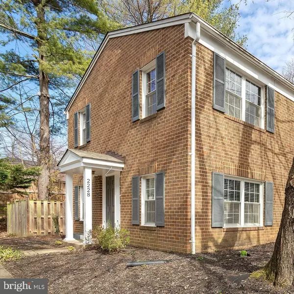 2228 GUNSMITH SQ, Reston, VA 20191