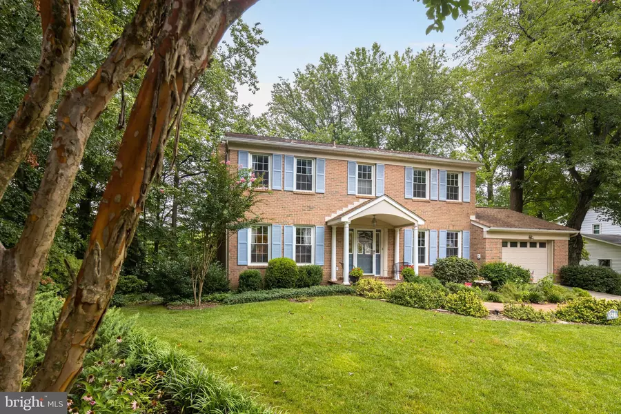 3215 PRINCE WILLIAM DR, Fairfax, VA 22031