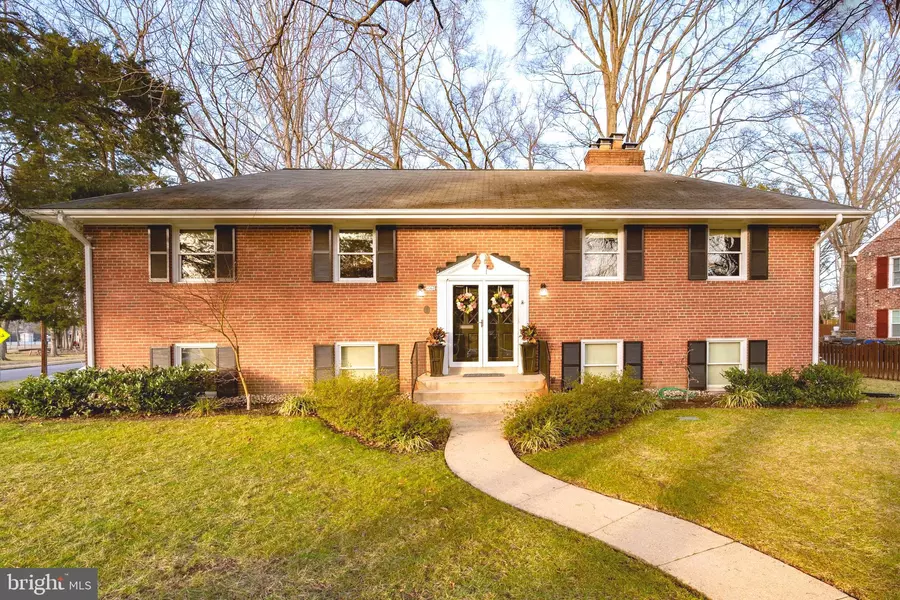 1014 POTOMAC LN, Alexandria, VA 22308