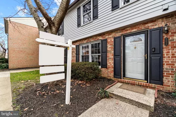 Alexandria, VA 22312,5732 INDEPENDENCE CIR #5732