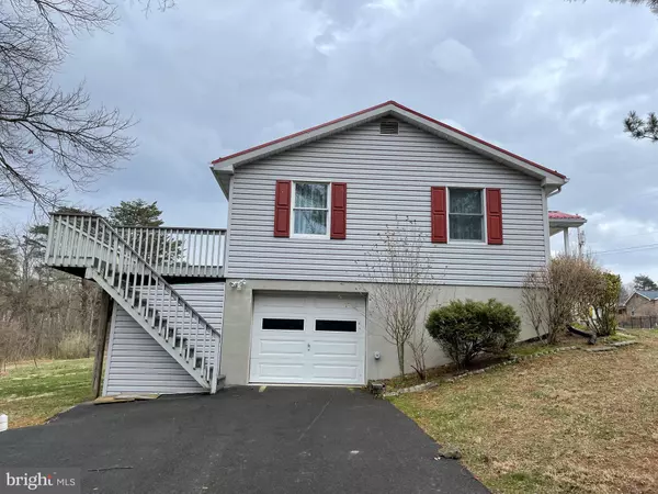 Berkeley Springs, WV 25411,146 WOODSIDE LN