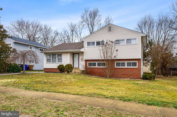 31 CAMEO RD, Claymont, DE 19703