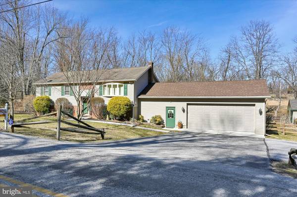 310 MAPLE GROVE RD, Hanover, PA 17331