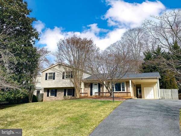 9908 BARNSBURY CT, Fairfax, VA 22031