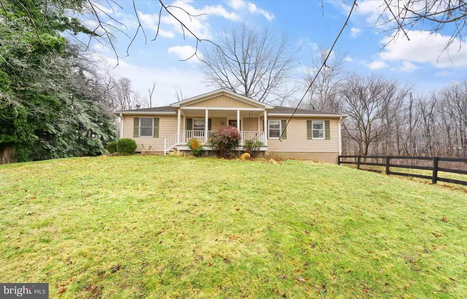 35094 SCOTLAND HEIGHTS RD, Round Hill, VA 20141