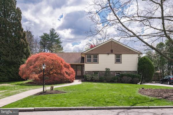 1346 DRAYTON LN, Wynnewood, PA 19096