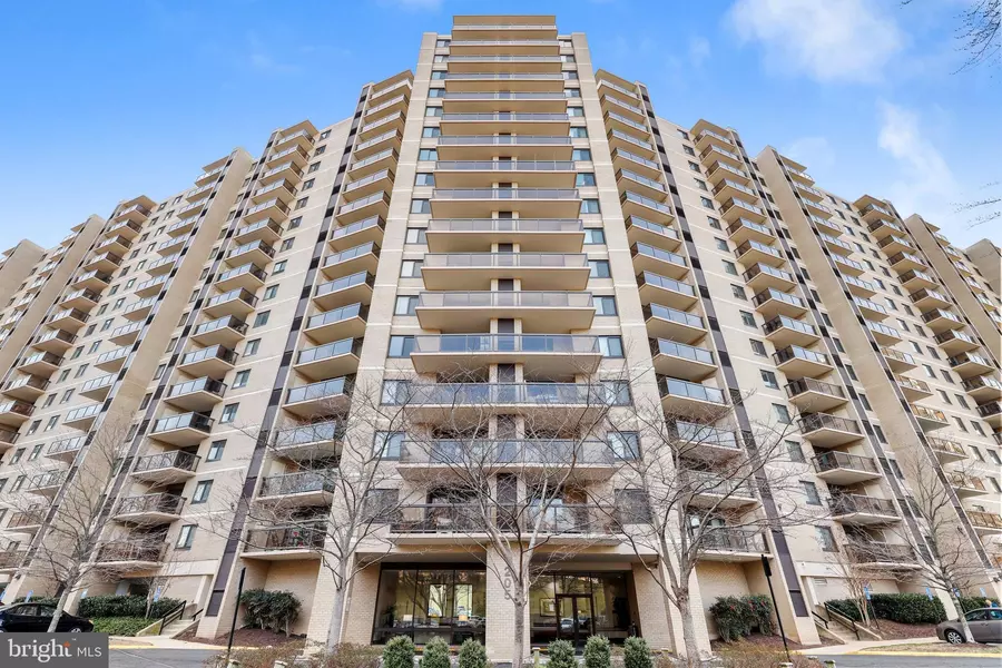 205 YOAKUM PKWY #1204, Alexandria, VA 22304