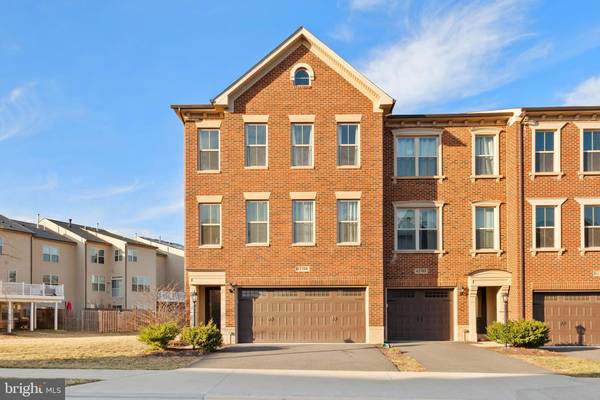 42186 CASTLE RIDGE SQ, Brambleton, VA 20148