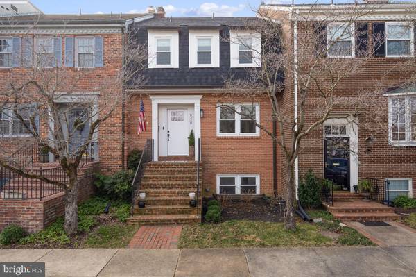 6328 GOLF COURSE SQ, Alexandria, VA 22307