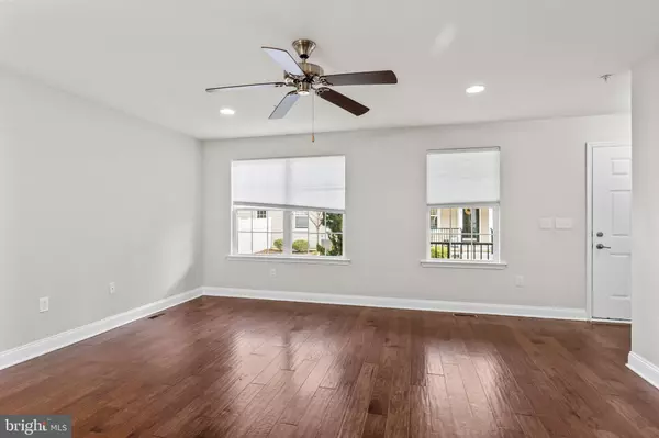 Woolwich Twp, NJ 08085,604 LEXINGTON MEWS