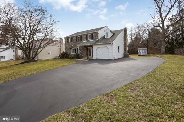 854 W ROLLING RD, Springfield, PA 19064