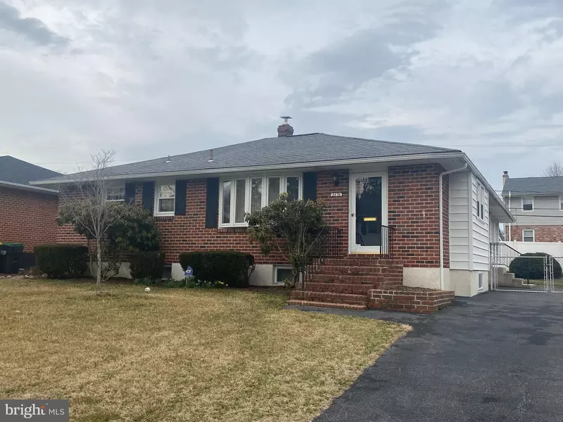 2435 W ERIC DR, Wilmington, DE 19808