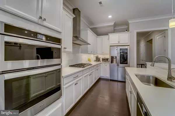 Cranbury, NJ 08512,5 LAFAYETTE WAY