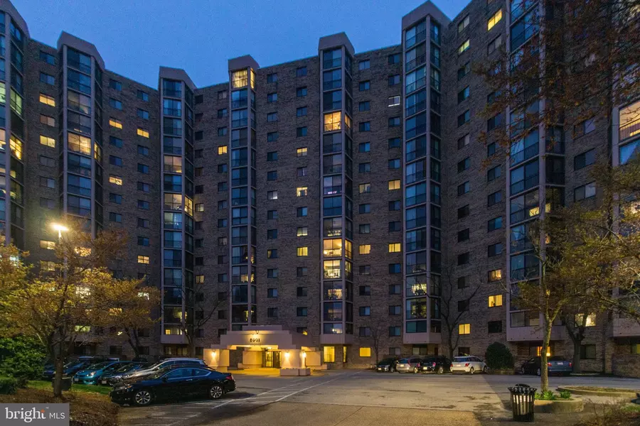 5901 MOUNT EAGLE DR #1202, Alexandria, VA 22303