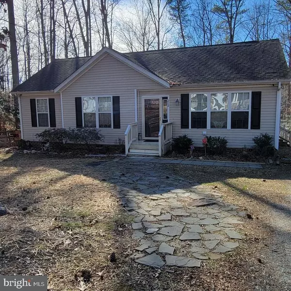 212 PATRICK HENRY DR, Ruther Glen, VA 22546