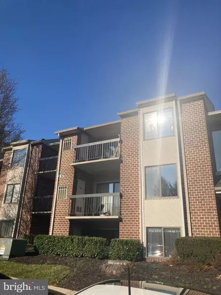 8 MULLINGAR CT #201, Lutherville Timonium, MD 21093