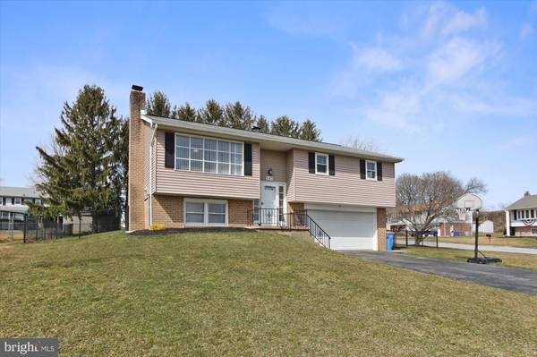 242 PERRY AVE, York, PA 17408