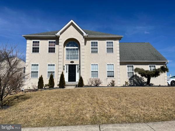 2409 LOMARA DR, Pottstown, PA 19464