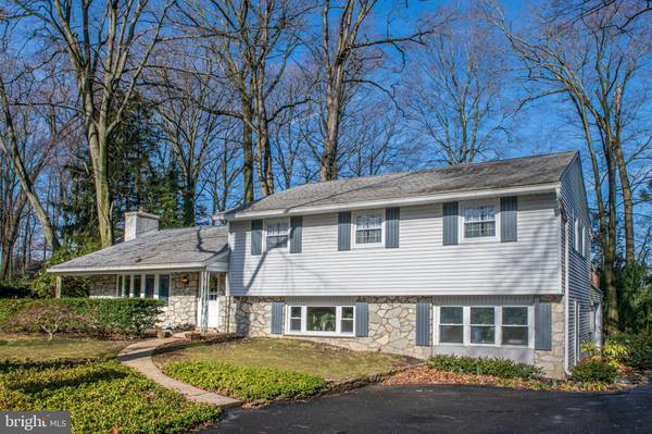 30 WOODLAND CIR, Downingtown, PA 19335