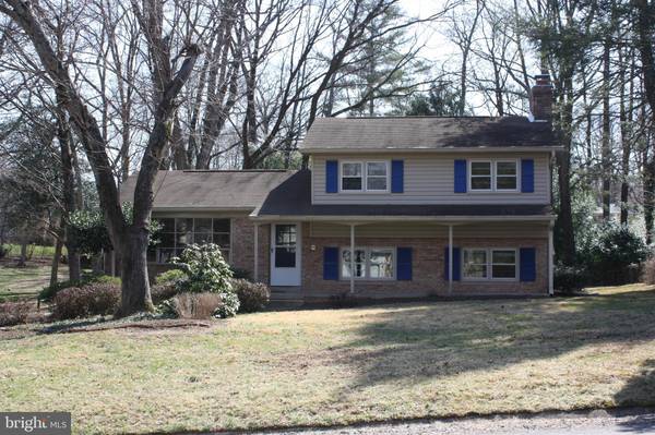 Oakton, VA 22124,12007 HAMDEN CT