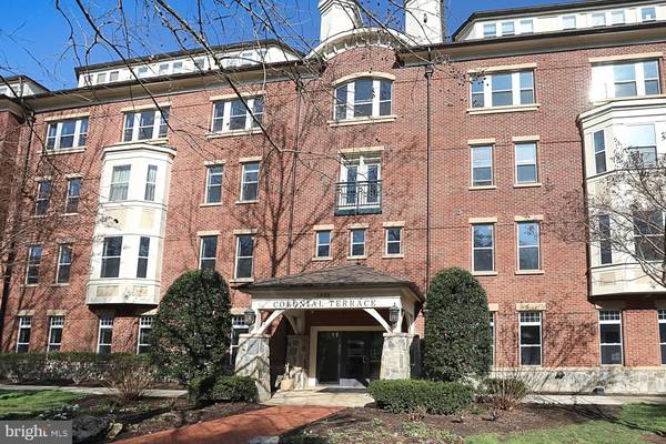 1633 N COLONIAL TER #206, Arlington, VA 22209