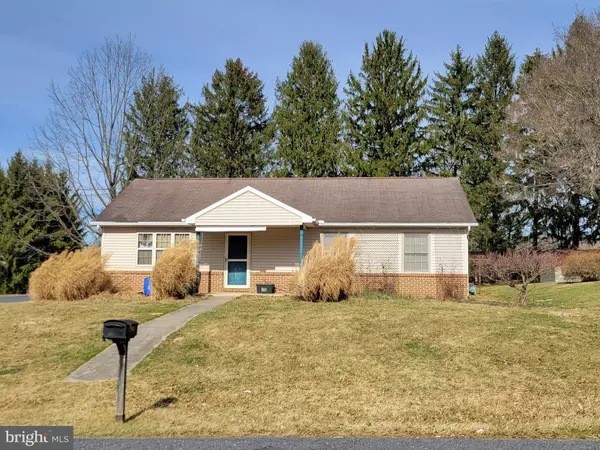 3561 HOLLY RD, Dover, PA 17315