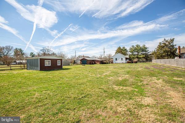 Fredericksburg, VA 22408,10233 SUNSET HILL LN