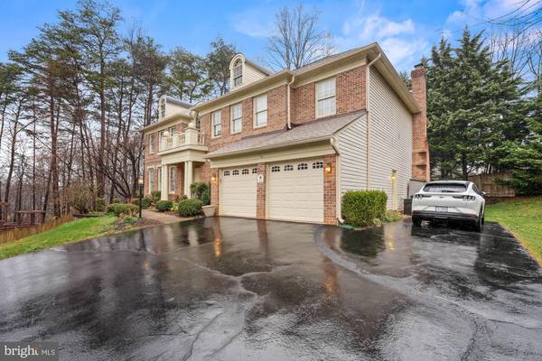 5506 HAMLET HILL CT, Fairfax, VA 22030