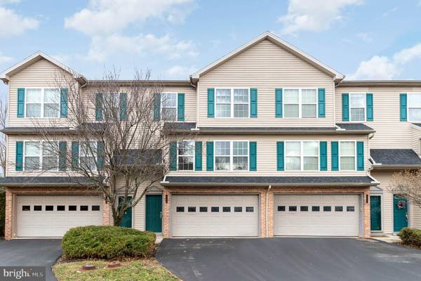 534 MEADOW CROFT CIR, Mechanicsburg, PA 17055