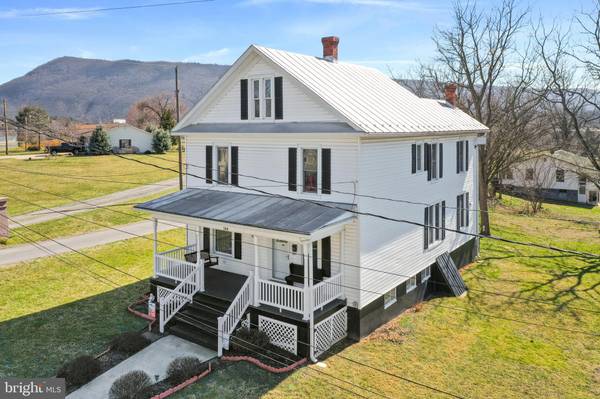 388 ZEA ST, Strasburg, VA 22657